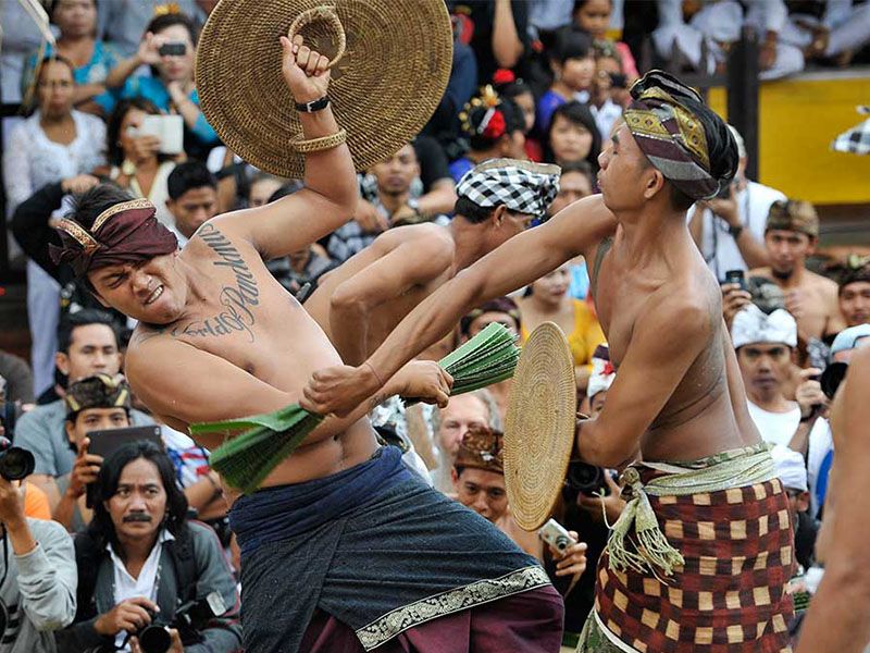 Tandai Kalender Anda: Festival Budaya Tenganan Pegringsingan & Mekare-Kare 2025